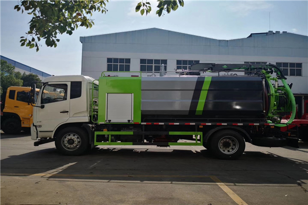 國六云內(nèi)185馬力東風(fēng)多利卡12方清洗吸污車