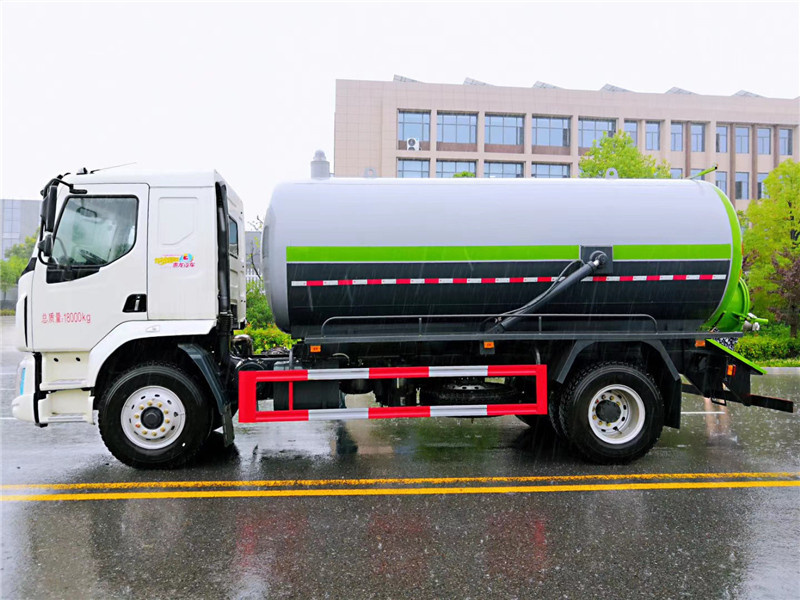 廣州東風多利卡8方吸污車廠家直接送貨上門