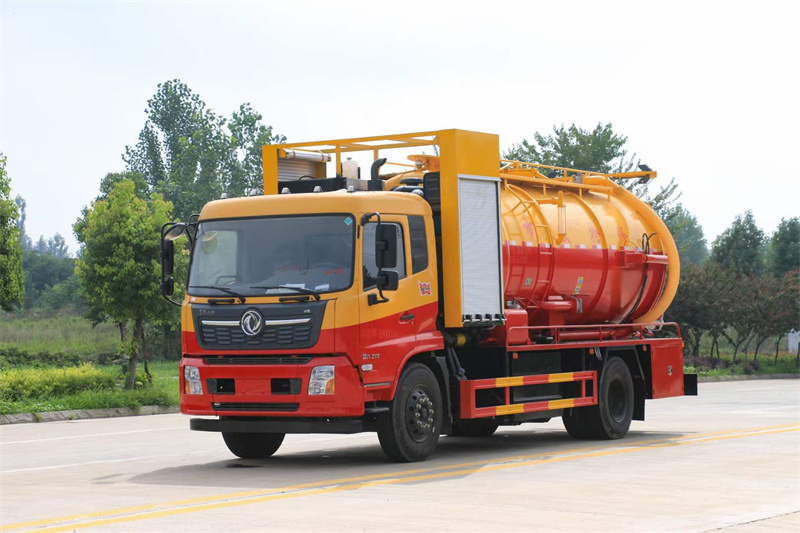 市?搶政?修，救險排澇利器東風天錦清洗吸污車，市面上最暢?的銷?車型