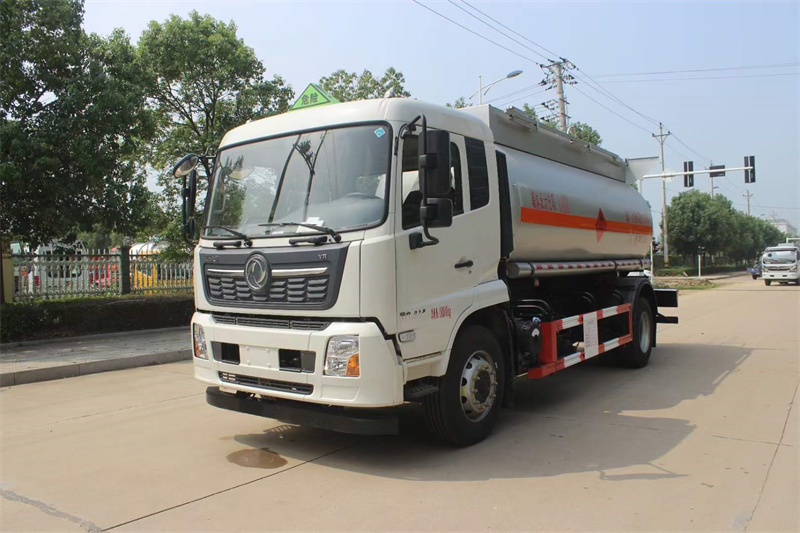 東風天錦易燃液體罐式運輸車